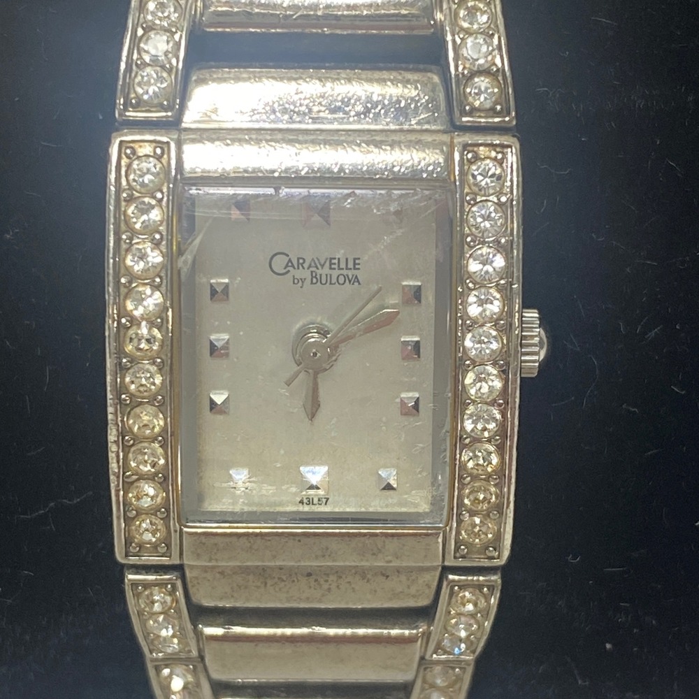 Caravelle by Bulova Womens Watch Silver Tone Crystal Accents New Battery 12-1-25 - Picture 5 of 10